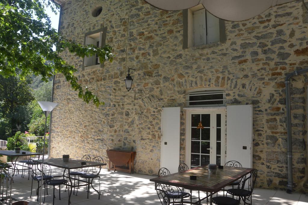 Domaine De La Carriere Bed and Breakfast Sumène Exteriör bild